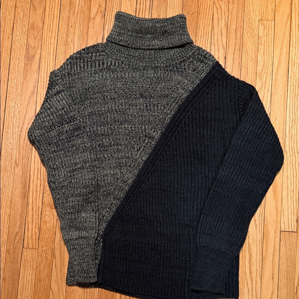 Derek Lam women’s Two-Tone Turtleneck Sweater small